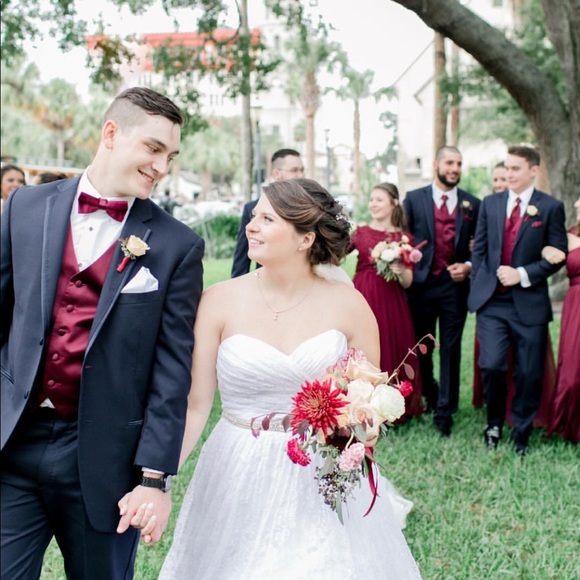 David’s Bridal Strapless Wedding Dress Size 12 - Picture 12 of 12